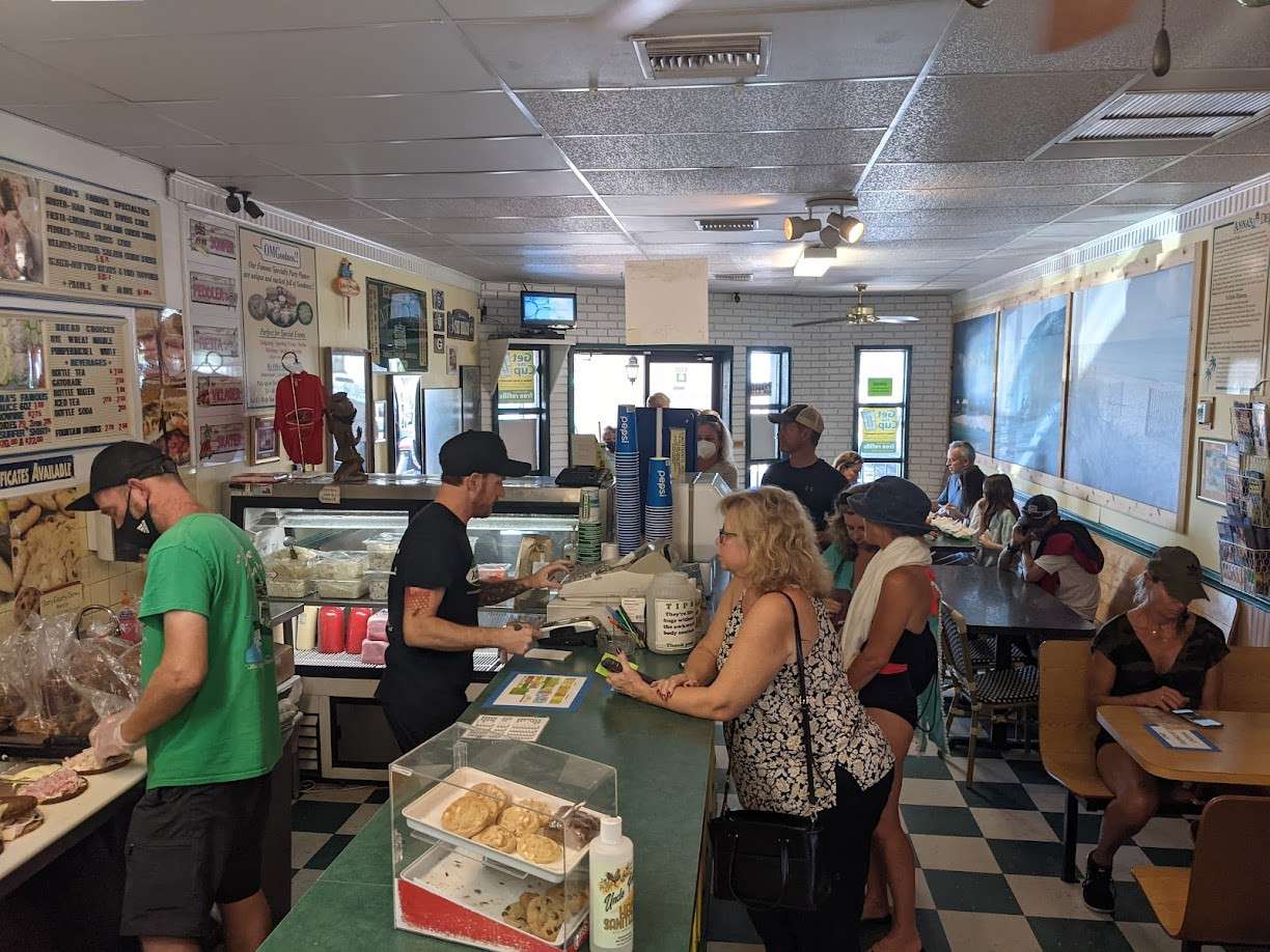 Anna's Restaurant & Deli